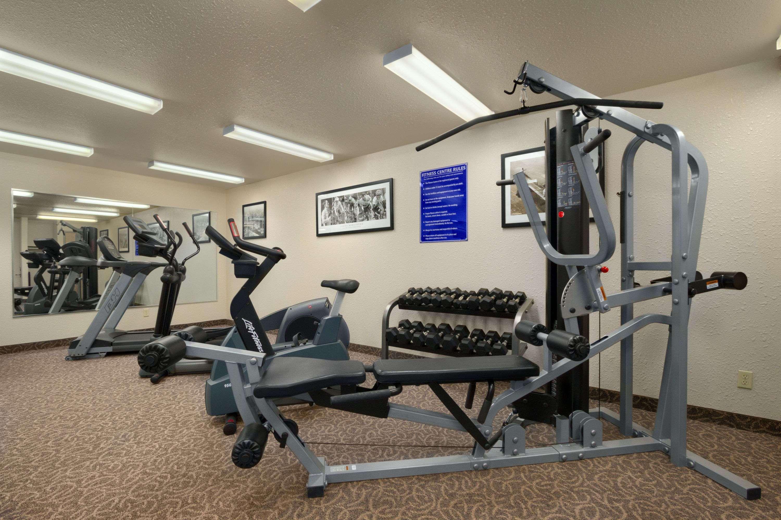 Days Inn By Wyndham Red Deer Bagian luar foto